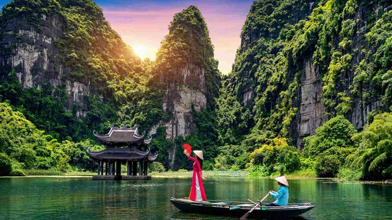 Du lịch gần Hà Nội 2/9/2025 tại Ninh Bình